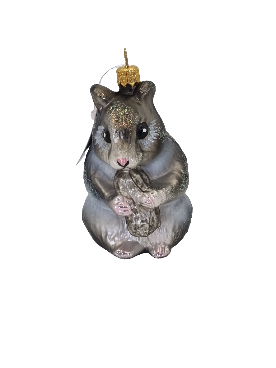 Squirrel/Chipmunk/Hamster with Nut (R)