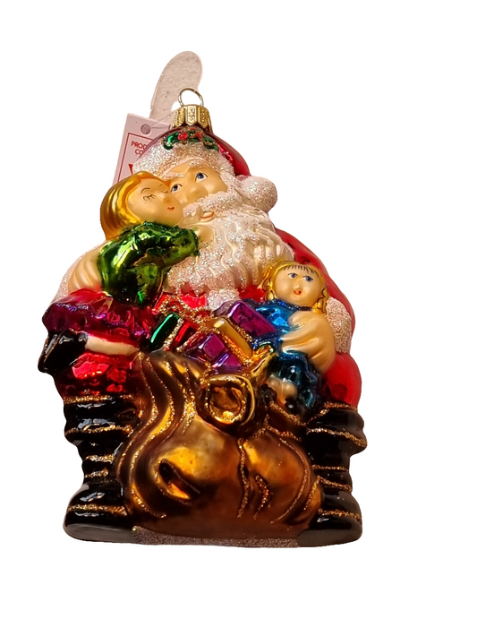 Santa | Seated with Kids & Presents (X)