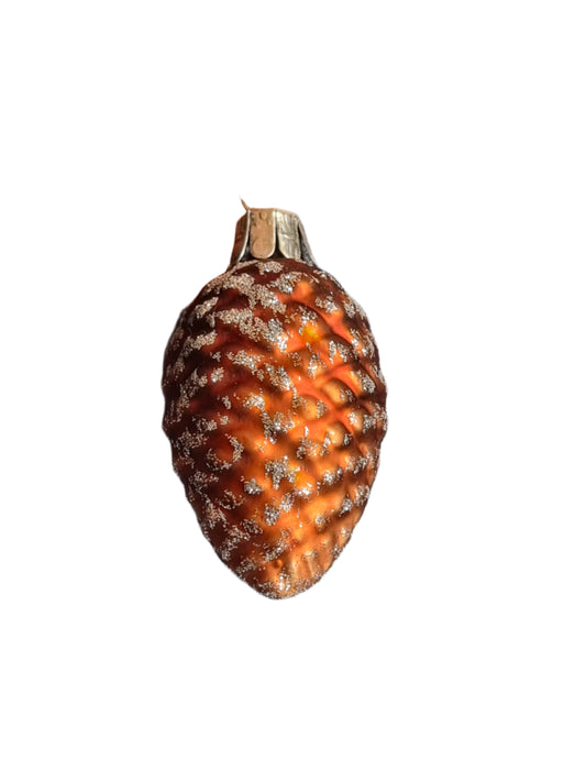 Pinecone sparkle (A)
