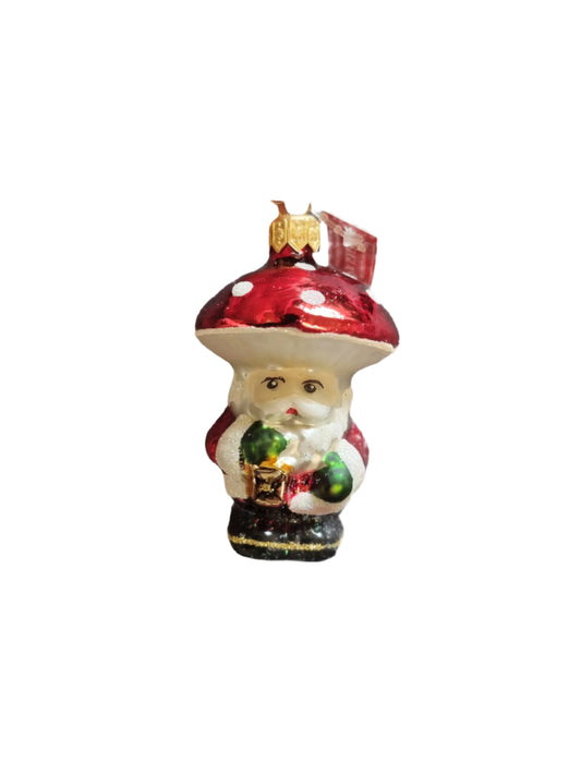 Santa with Mushroom Hat (K)